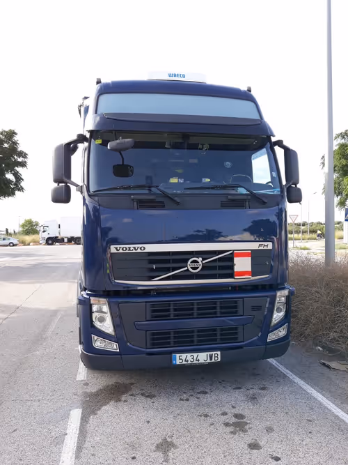 Camión de transporte - Vista frontal